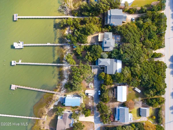 $1,495,000 | 3904 Emerald Drive, Emerald Isle, NC 28594