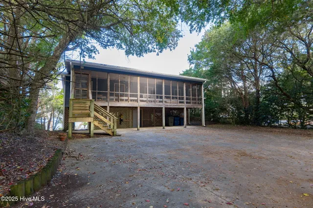 $1,695,000 | 3904 Emerald Drive, Emerald Isle, NC 28594