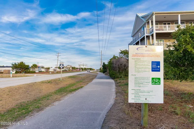 $1,595,000 | 3904 Emerald Drive, Emerald Isle, NC 28594