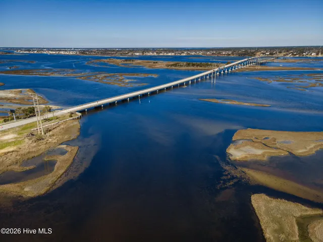 $1,595,000 | 3904 Emerald Drive, Emerald Isle, NC 28594