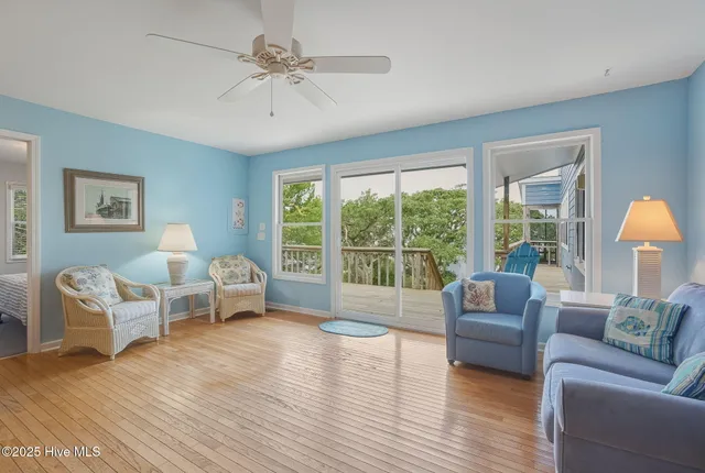 $1,695,000 | 3904 Emerald Drive, Emerald Isle, NC 28594