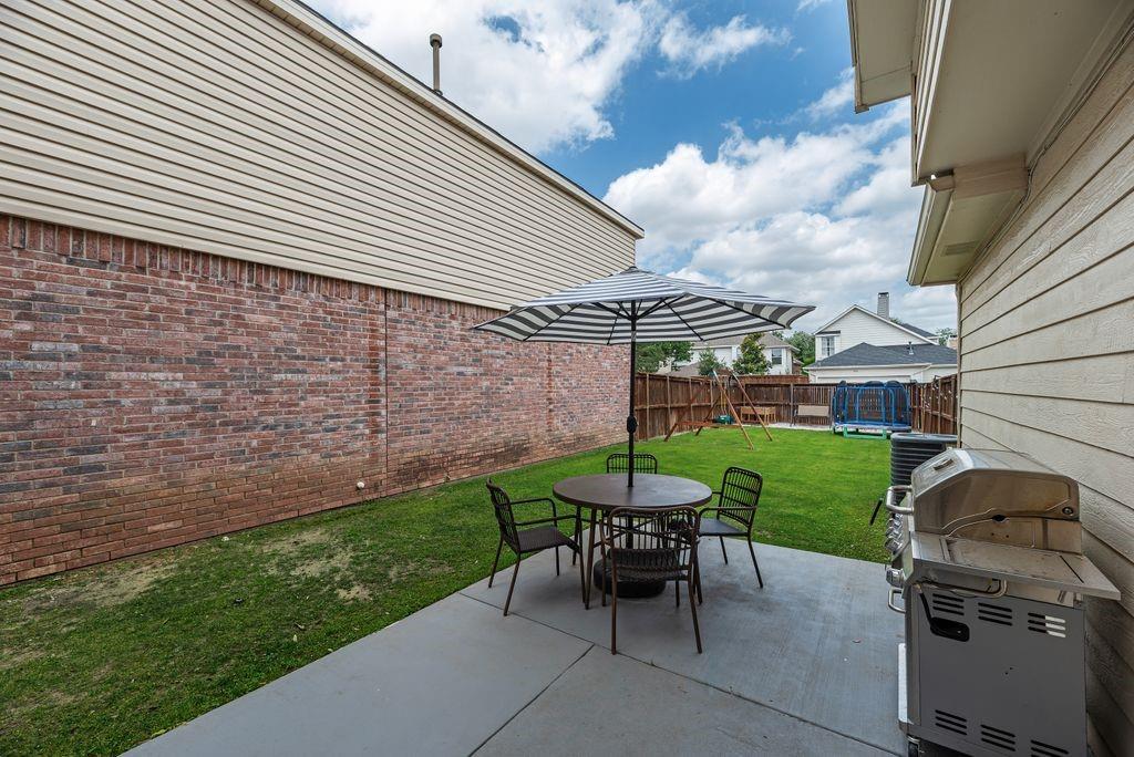 819 Canal Street Irving, TX 75063 - Photo 24 of 32