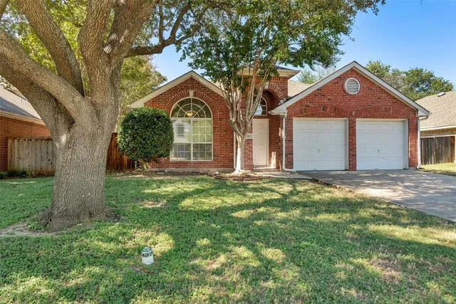 $395,000 | 709 Bluffview Drive, McKinney, TX 75071