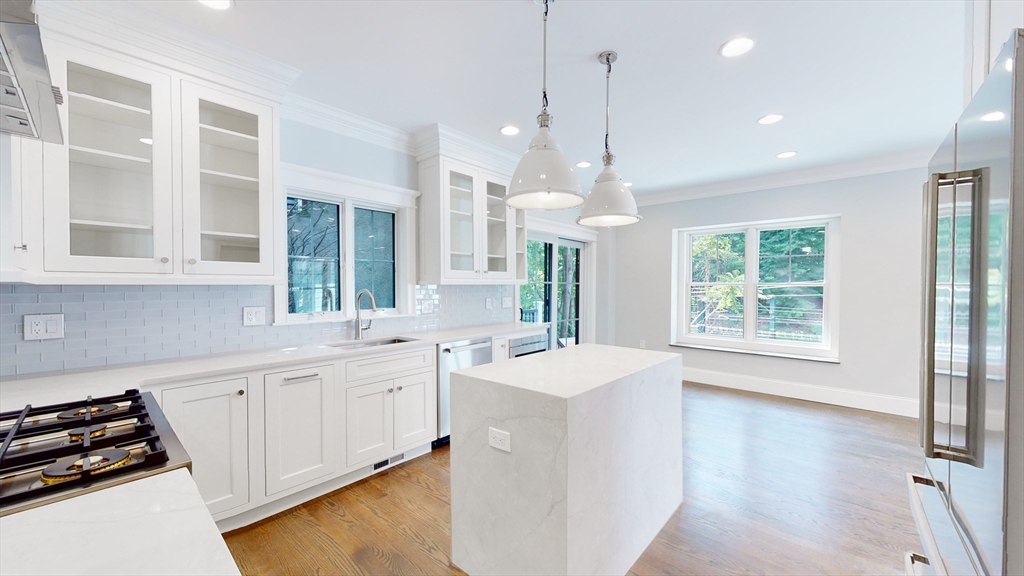 101 Sumner Road, Unit 1 Brookline, MA 02445 - Photo 5 of 15