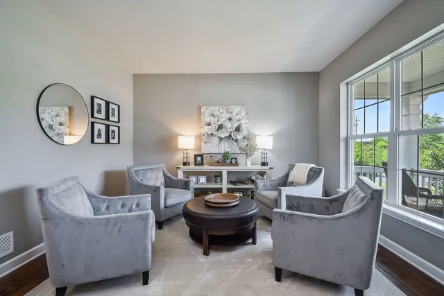 $859,900 | 570 Amy Lane, Wheaton, IL 60187