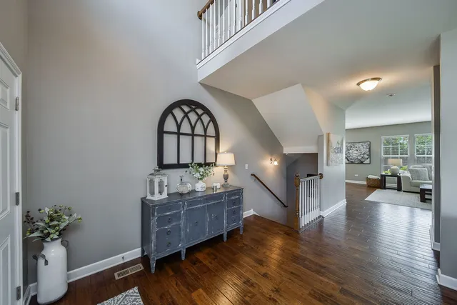 $859,900 | 570 Amy Lane, Wheaton, IL 60187