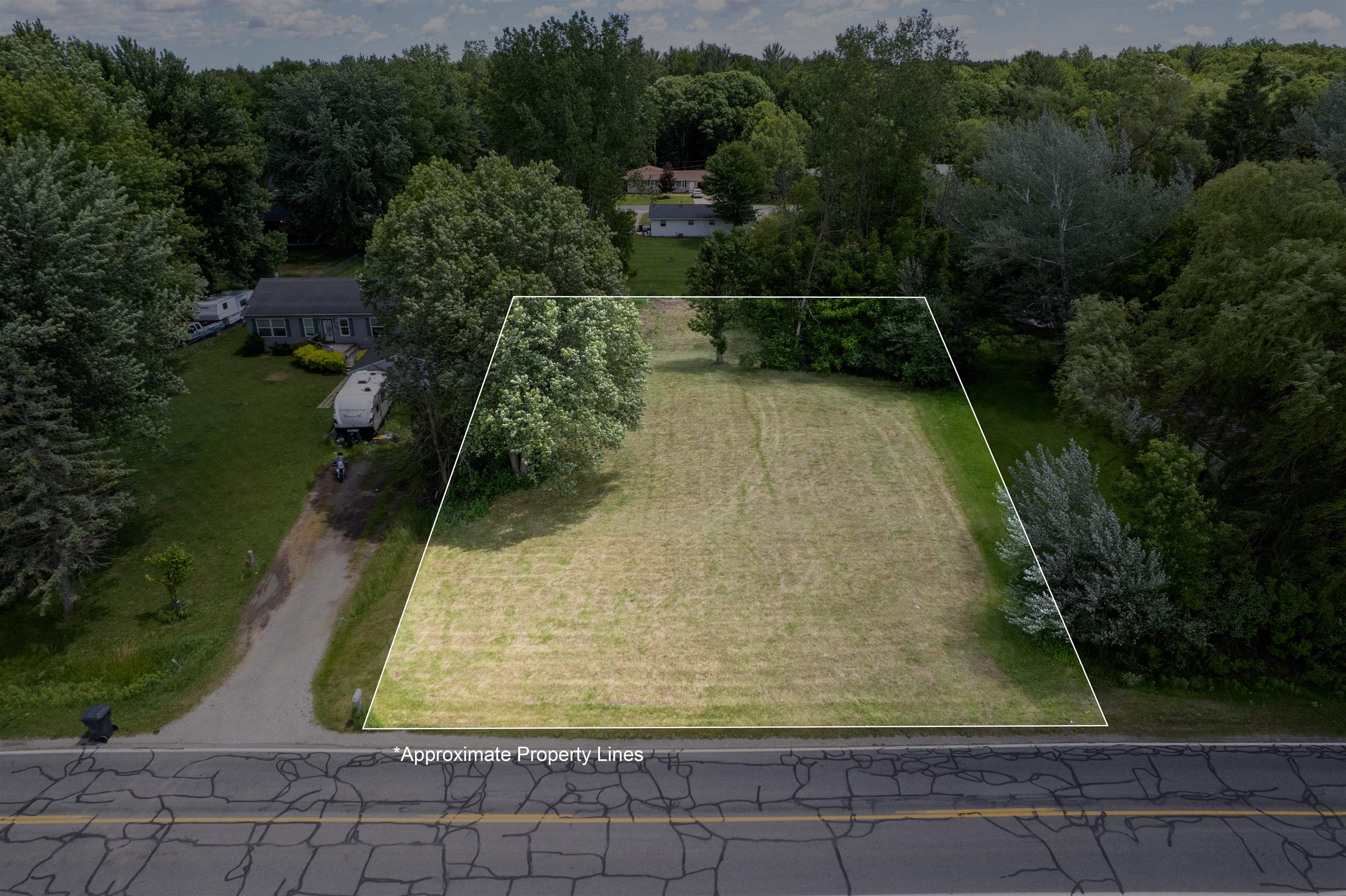 1318 Sandow Road Midland, MI 48640 - Photo 2 of 17