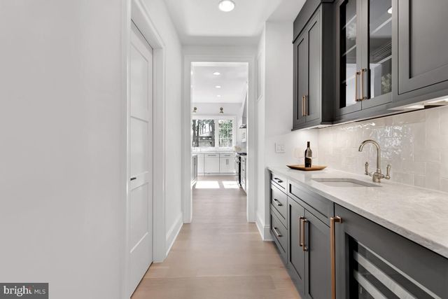 $5,300,000 | 9129 Kittery Lane, Bethesda, MD 20817