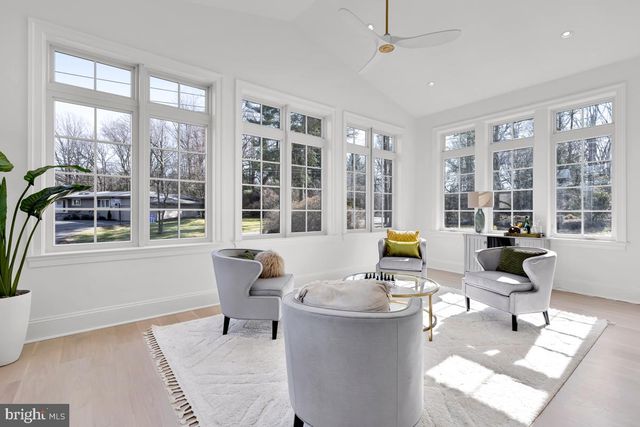 $5,300,000 | 9129 Kittery Lane, Bethesda, MD 20817