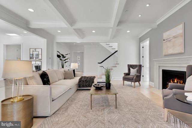 $5,300,000 | 9129 Kittery Lane, Bethesda, MD 20817