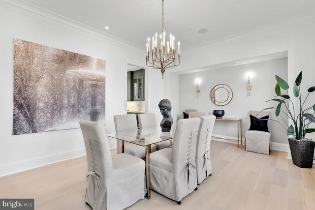 $5,300,000 | 9129 Kittery Lane, Bethesda, MD 20817