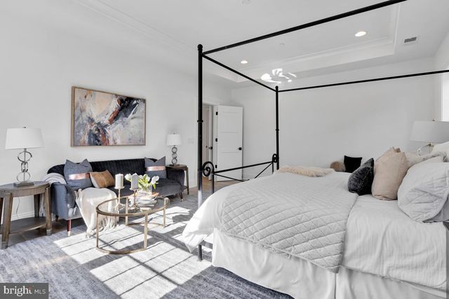 $5,300,000 | 9129 Kittery Lane, Bethesda, MD 20817