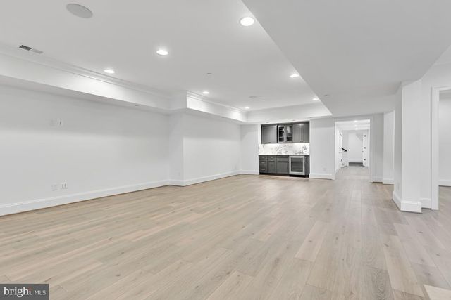 $5,300,000 | 9129 Kittery Lane, Bethesda, MD 20817