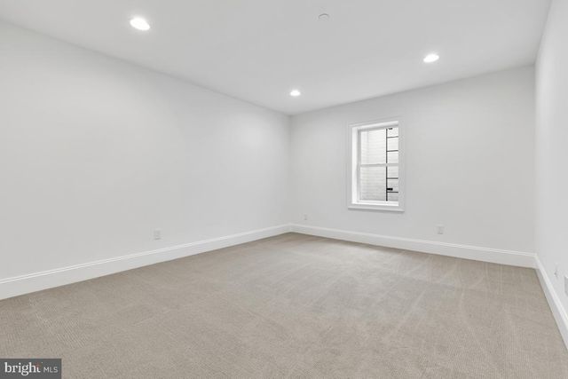 $5,300,000 | 9129 Kittery Lane, Bethesda, MD 20817