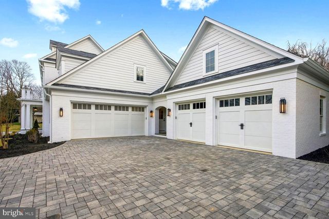$5,300,000 | 9129 Kittery Lane, Bethesda, MD 20817