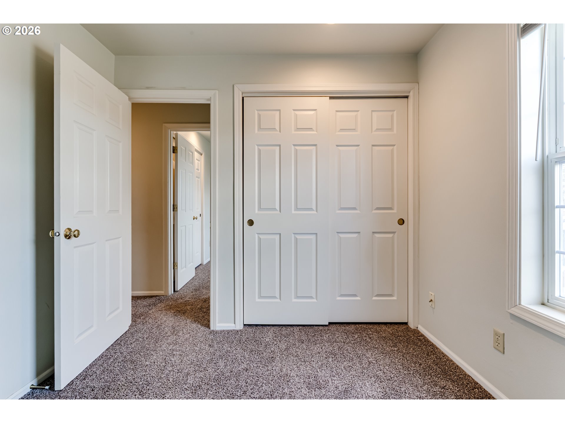 951 West 27th Avenue Eugene, OR 97405 - Photo 31 of 34 a view interior of the house