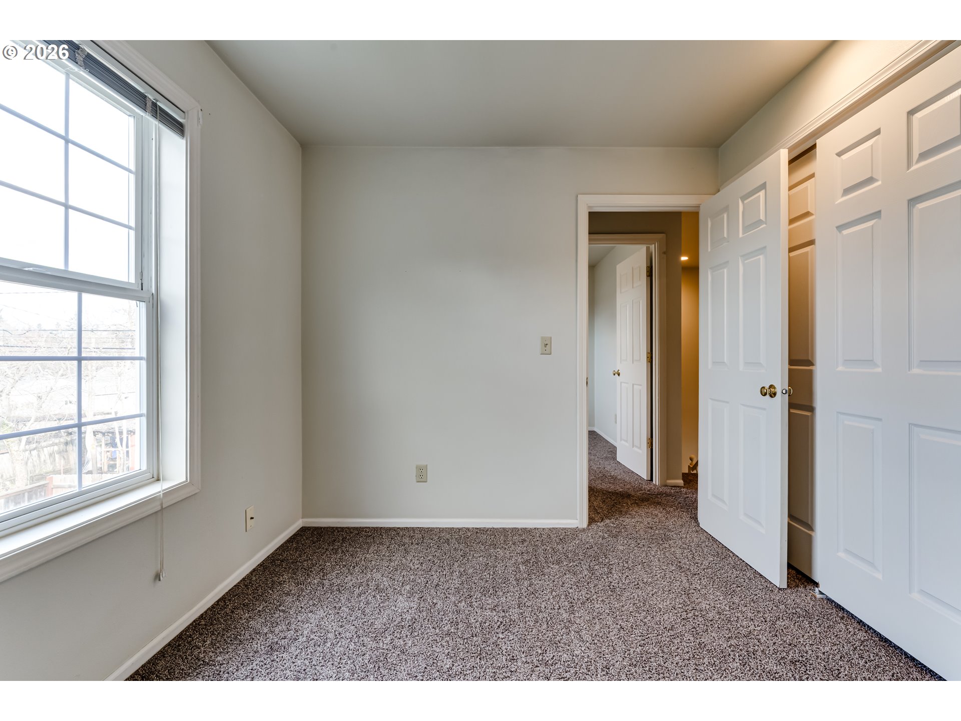 951 West 27th Avenue Eugene, OR 97405 - Photo 33 of 34 a view of an empty room with a window