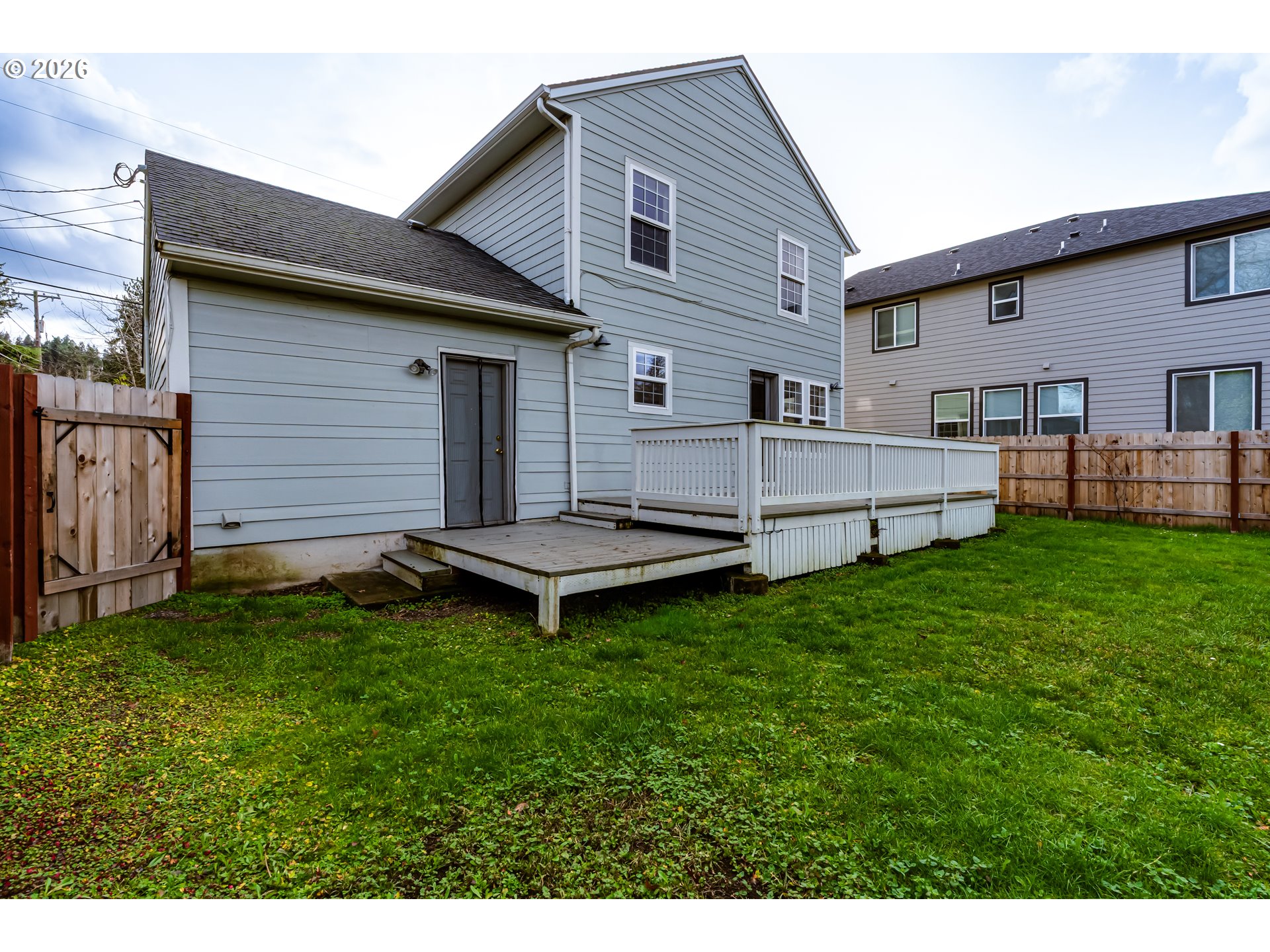 951 West 27th Avenue Eugene, OR 97405 - Photo 34 of 34 a front view of house with yard