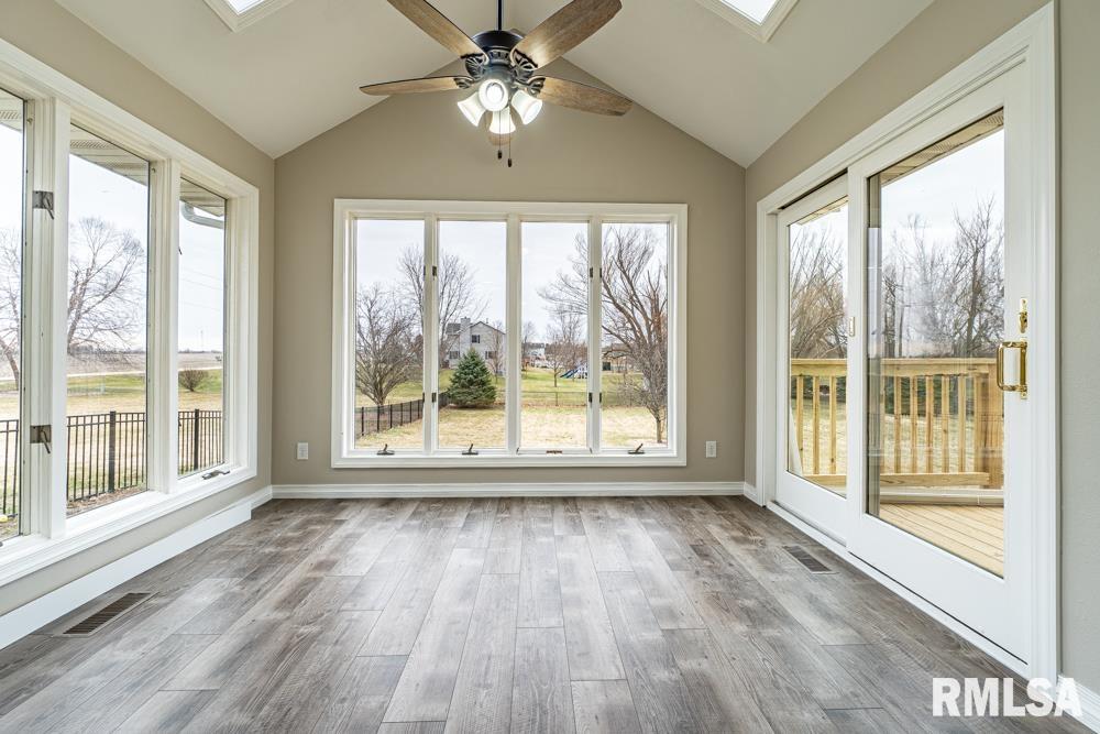 1148 Dieble Road Washington, IL 61571 - Photo 11 of 44 Gallery Image 11