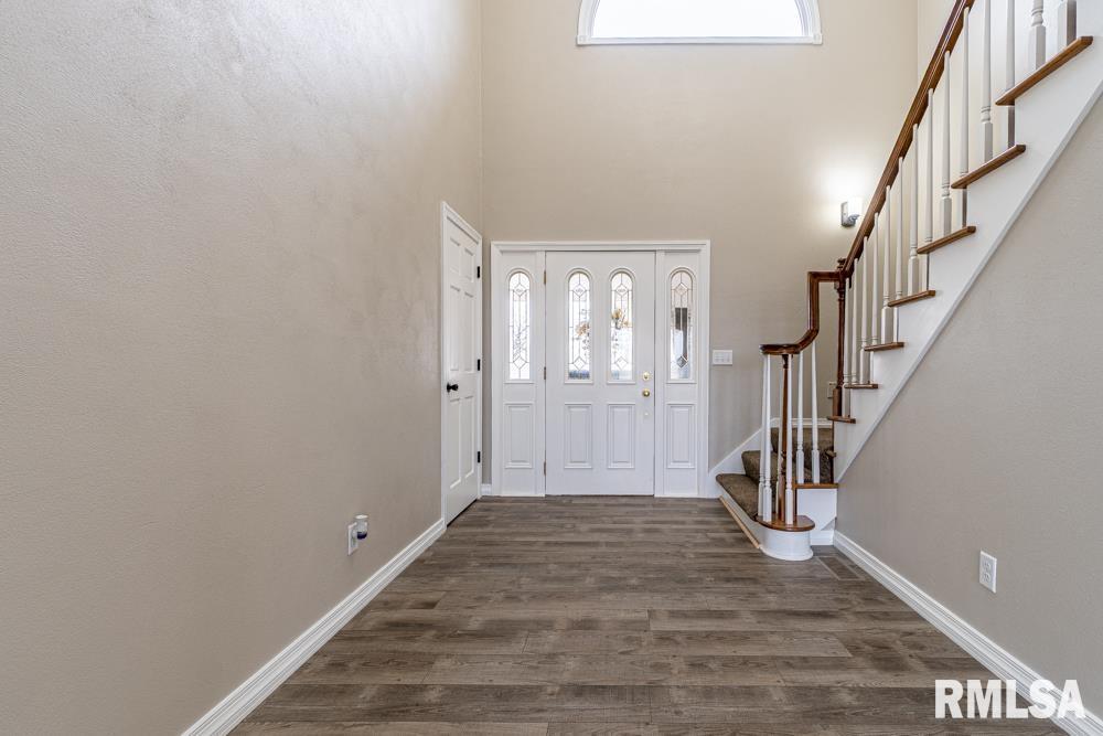 1148 Dieble Road Washington, IL 61571 - Photo 3 of 44 Gallery Image 3