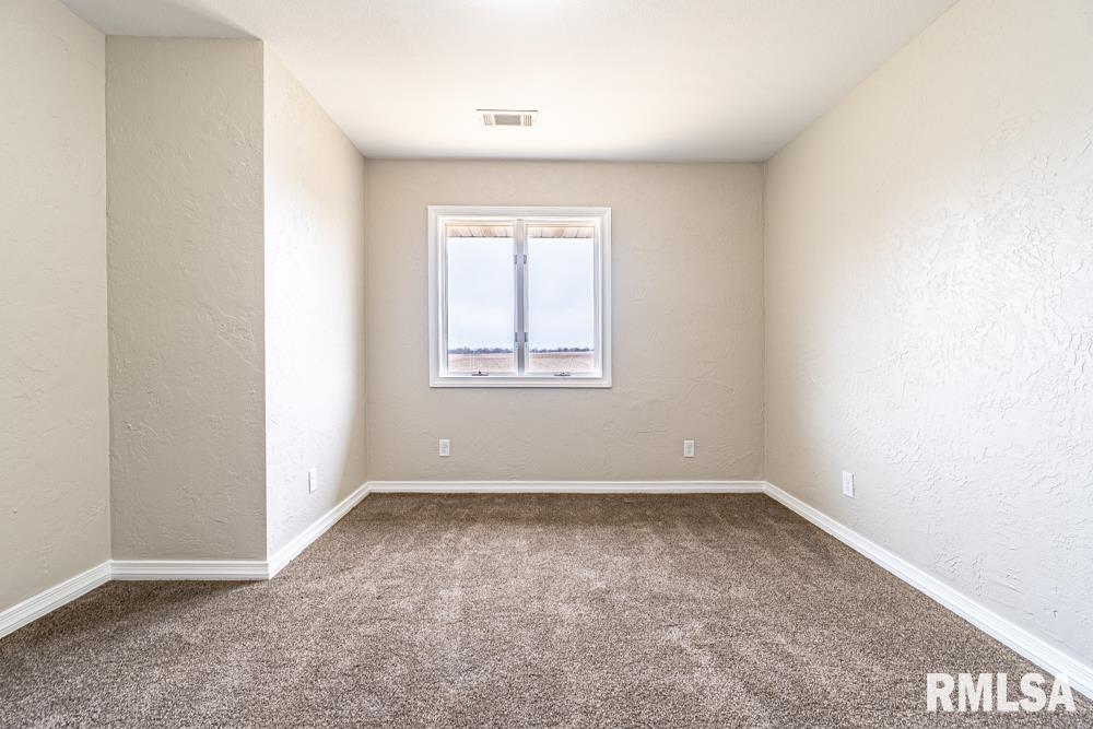 1148 Dieble Road Washington, IL 61571 - Photo 34 of 44 Gallery Image 34