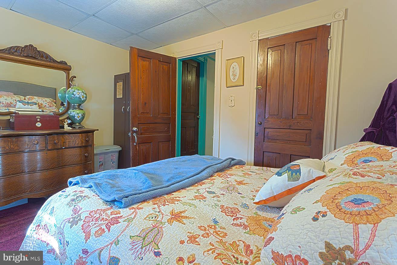 218 South 3rd Avenue Reading, PA 19611 - Photo 9 of 13