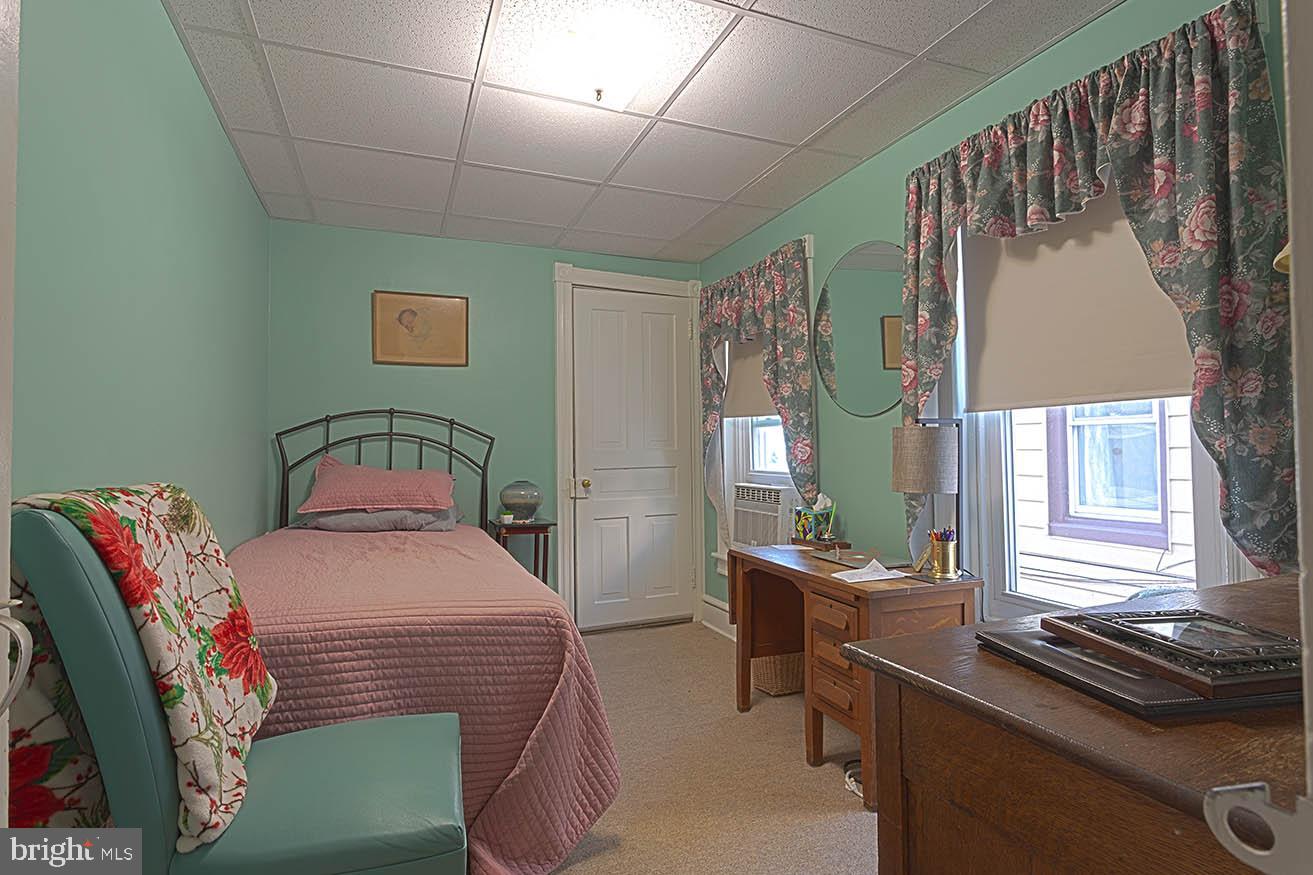 218 South 3rd Avenue Reading, PA 19611 - Photo 10 of 13