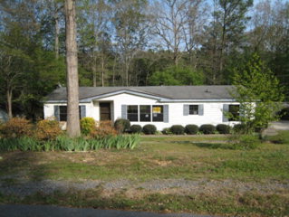 245 Hummingbird Lane Southeast Calhoun, GA 30701 - Photo 1 of 1 Main View