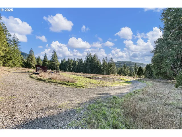 $585,000 | Jasper Lowell Road, Lowell, OR 97452