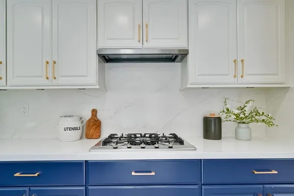 $2,888,888 | 22136 Dean Court, Cupertino, CA 95014