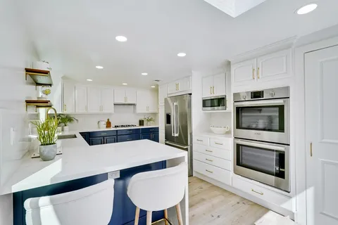 $2,888,888 | 22136 Dean Court, Cupertino, CA 95014