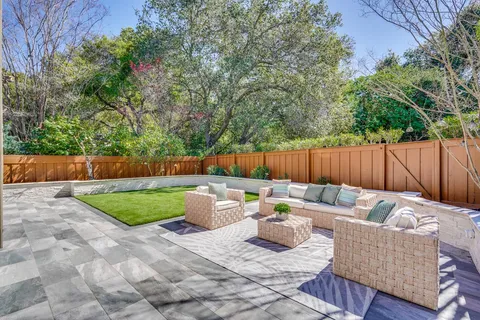 $2,888,888 | 22136 Dean Court, Cupertino, CA 95014