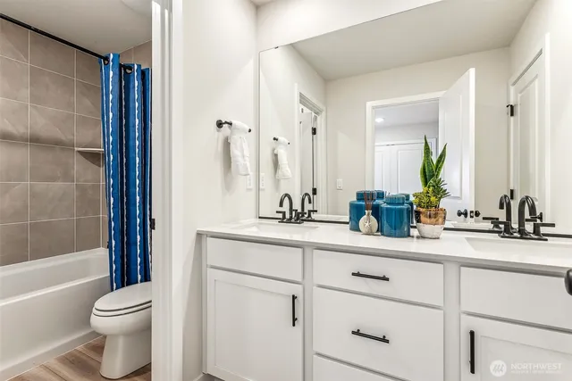 $804,990 | 2058 Northeast Norseman Way, Poulsbo, WA 98370