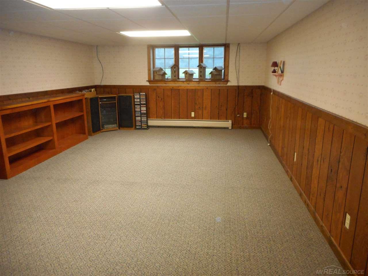 6852 Lakeshore Road Palms, MI 48465 - Photo 15 of 24 31319049-15.JPG