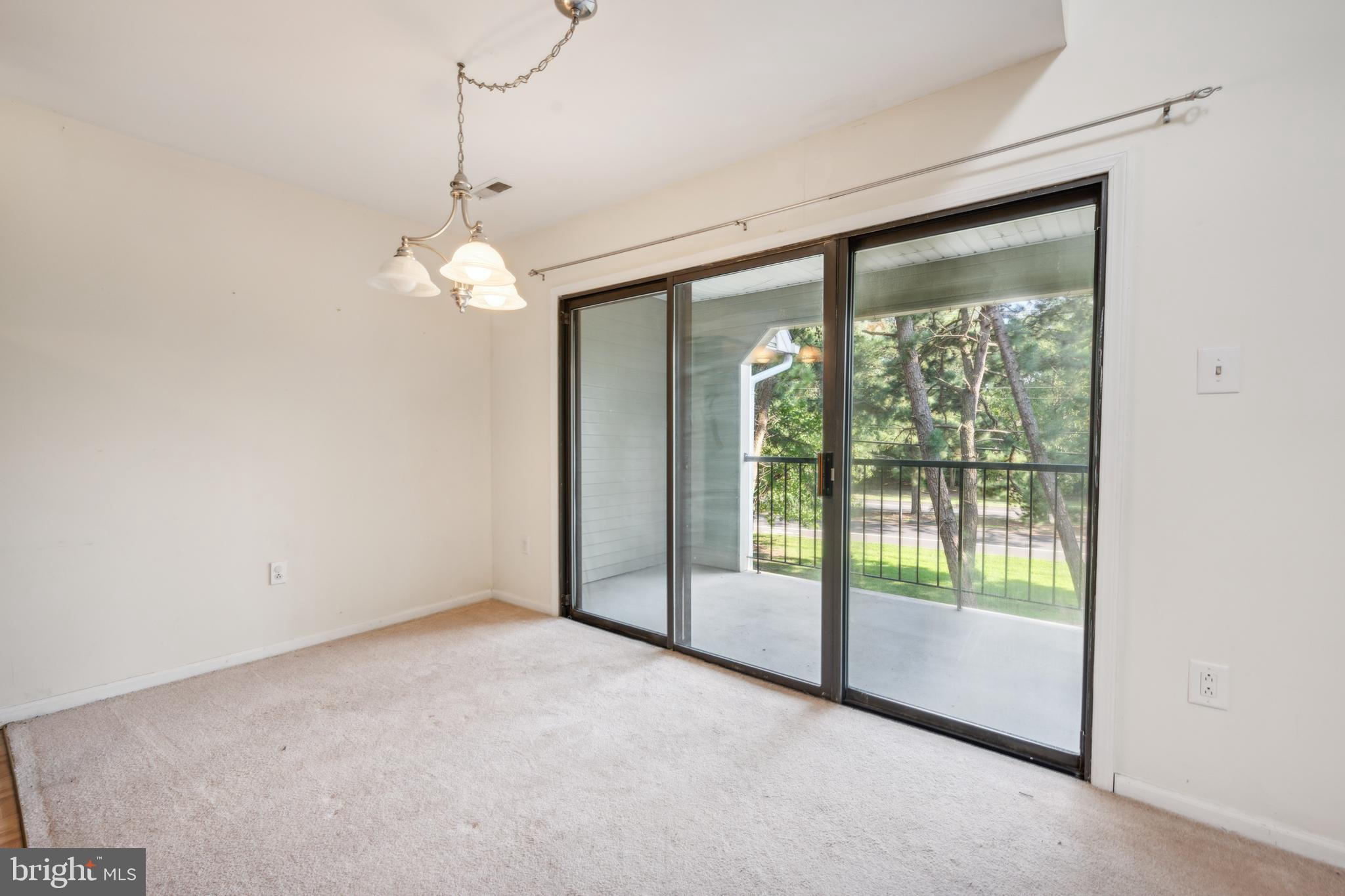 7 Summit Court Evesham, NJ 08053 - Photo 8 of 37