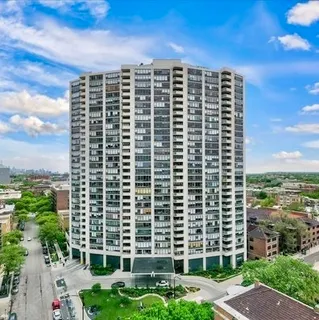 $330,000 | 3930 North Pine Grove Avenue, Unit 1011, Chicago, IL 60613