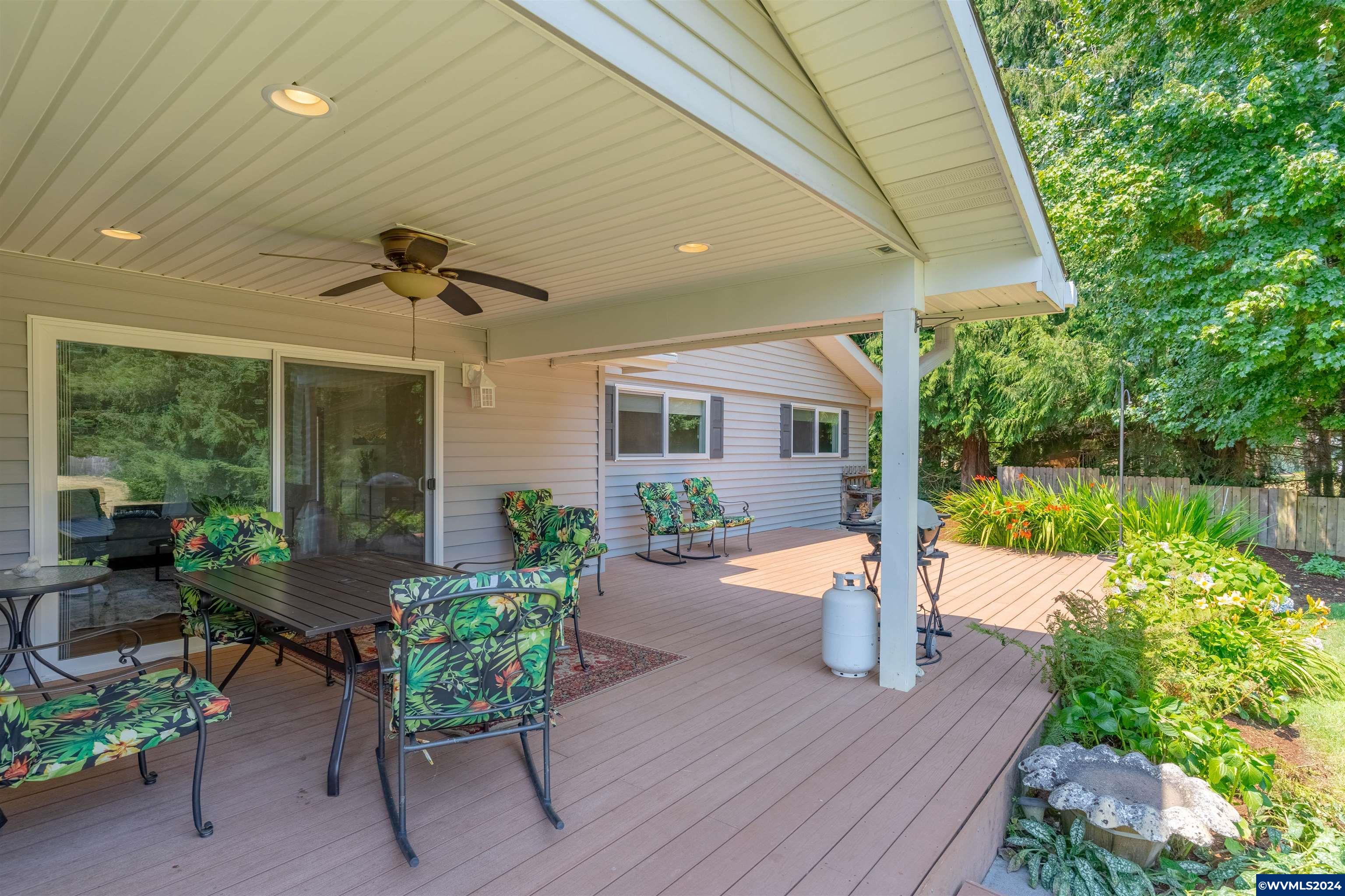 30525 Santiam River Road Lebanon, OR 97355 - Photo 26 of 41 Gallery Image 26