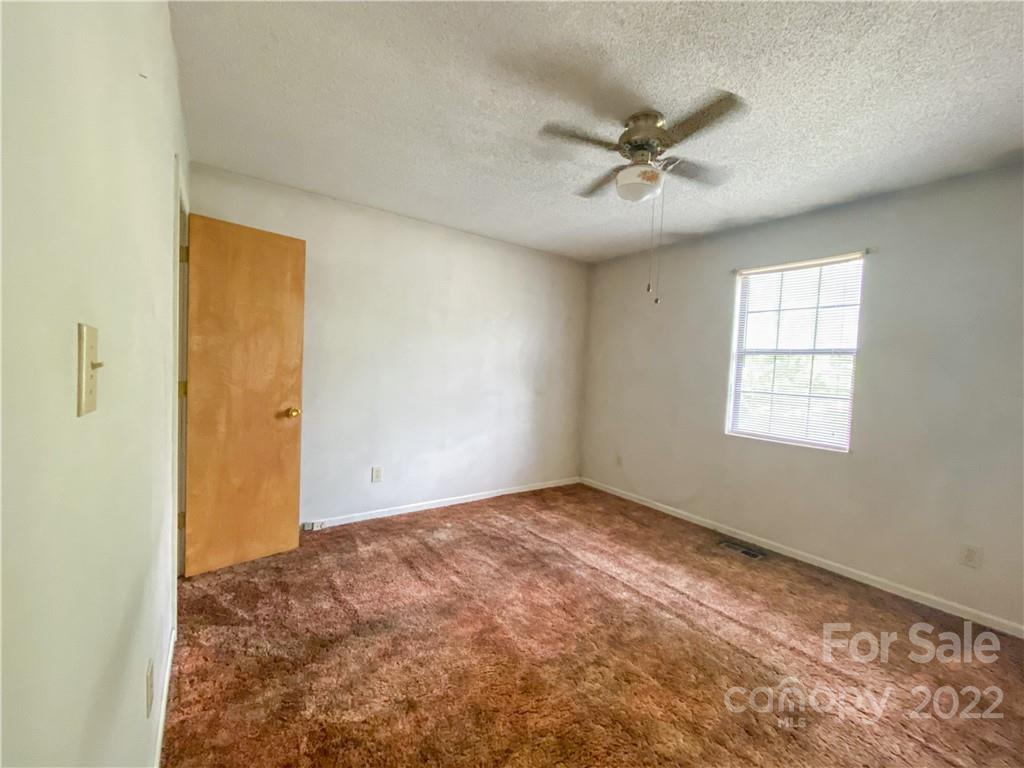 1023 Hay Row Road Clover, SC 29710 - Photo 19 of 24 Gallery Image 19