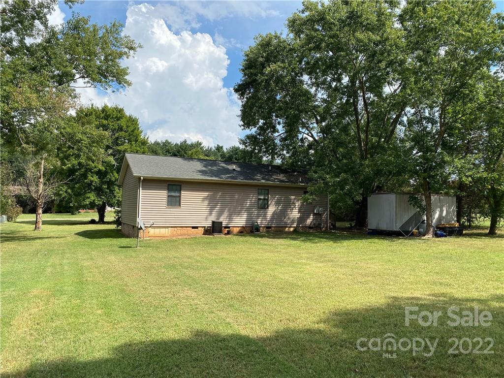 1023 Hay Row Road Clover, SC 29710 - Photo 5 of 24 Gallery Image 5
