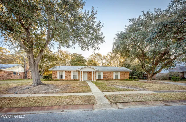 $199,000 | 1512 Woodhaven Street, Pascagoula, MS 39581