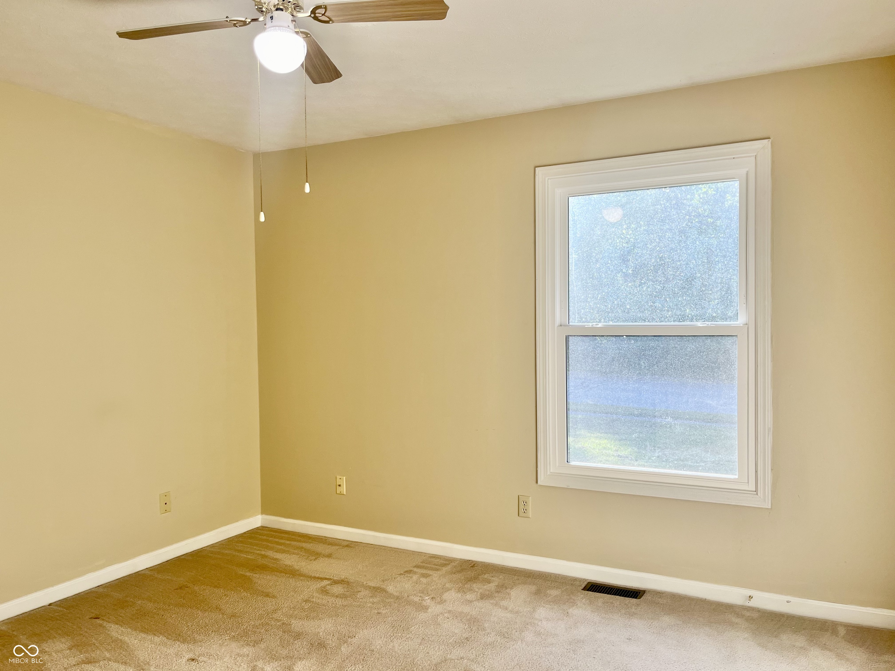 4131 Highview Way Columbus, IN 47203 - Photo 15 of 28 Gallery Image 15
