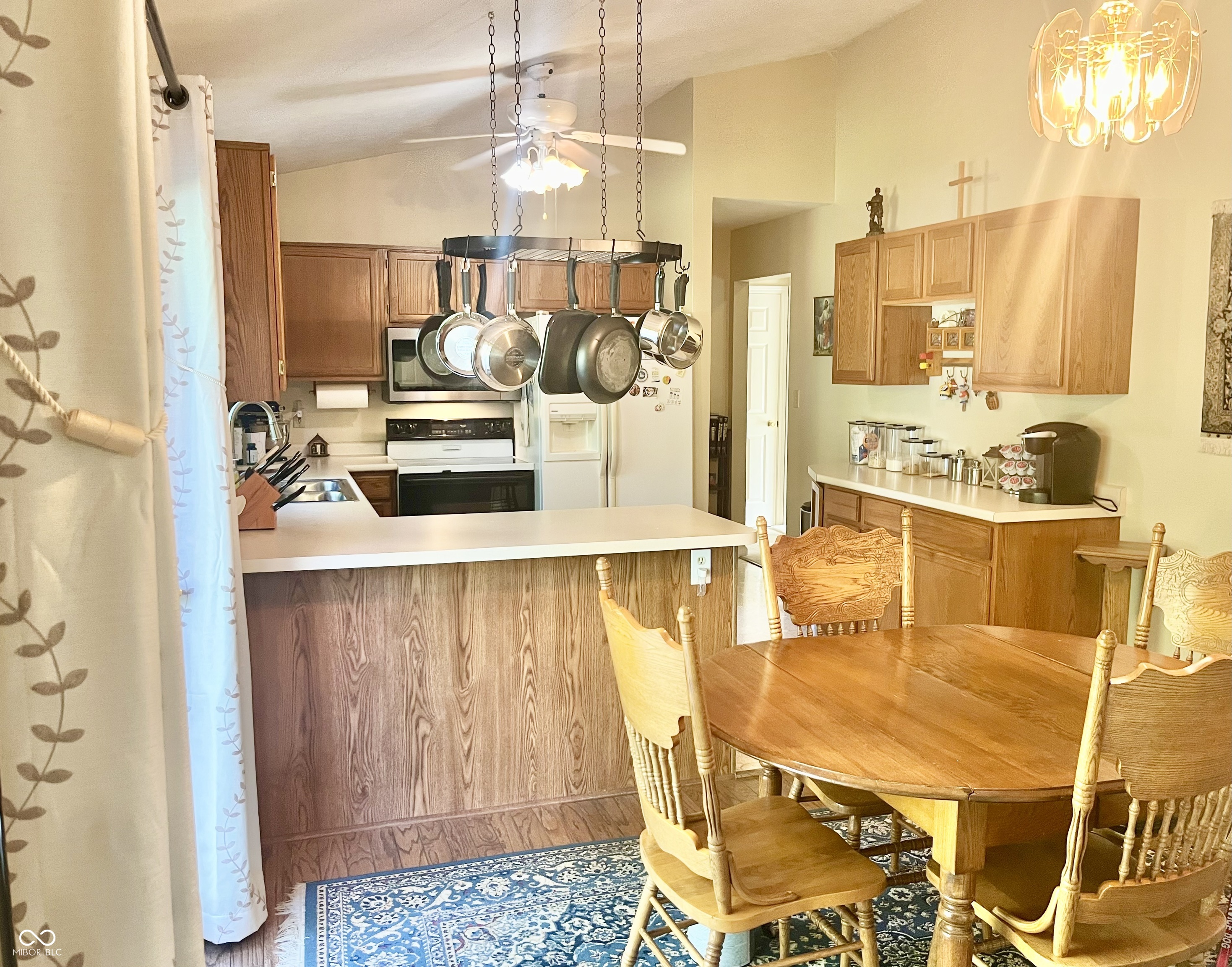 4131 Highview Way Columbus, IN 47203 - Photo 21 of 28 Gallery Image 21