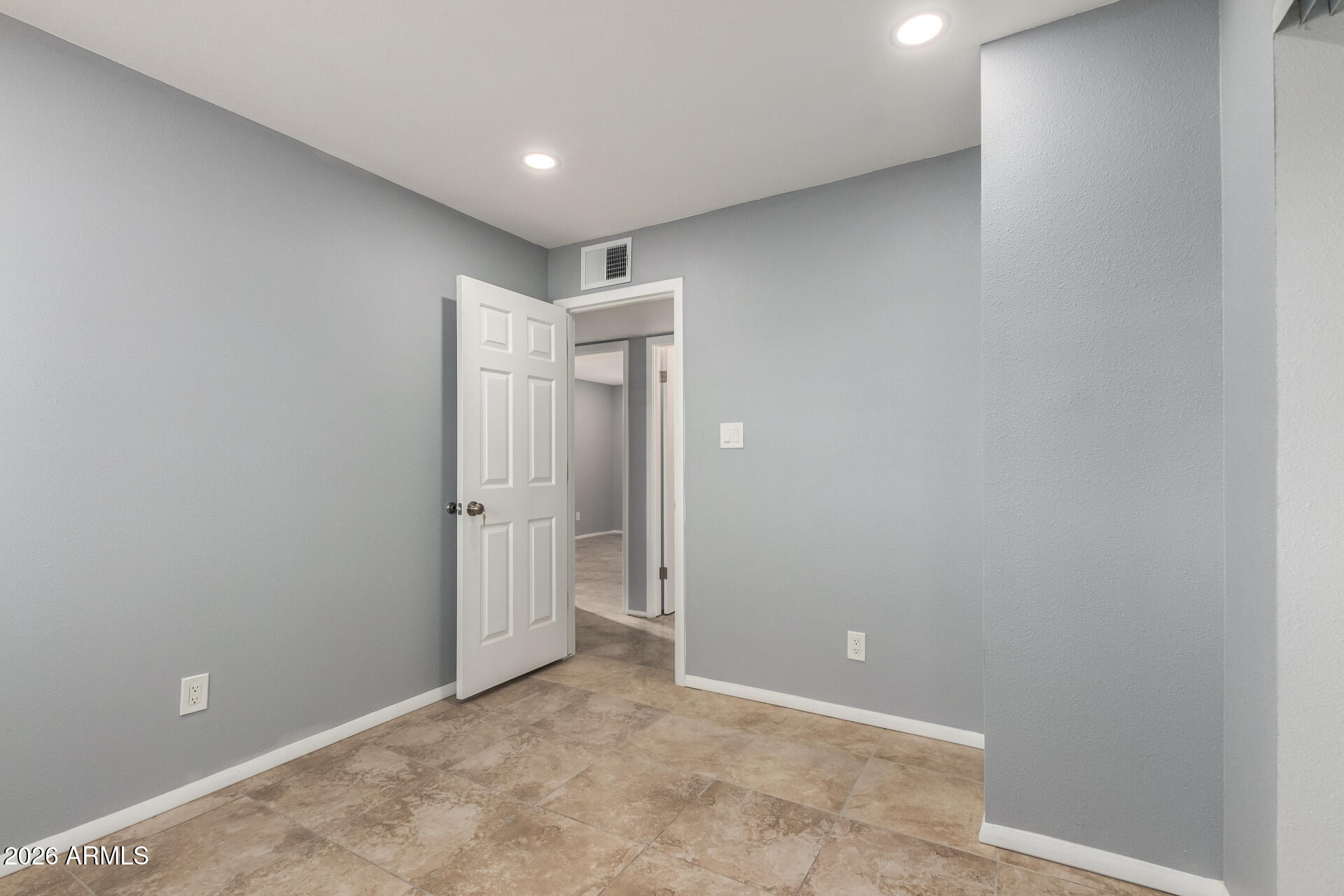 3802 North 79th Avenue Phoenix, AZ 85033 - Photo 20 of 28 a view of an empty room