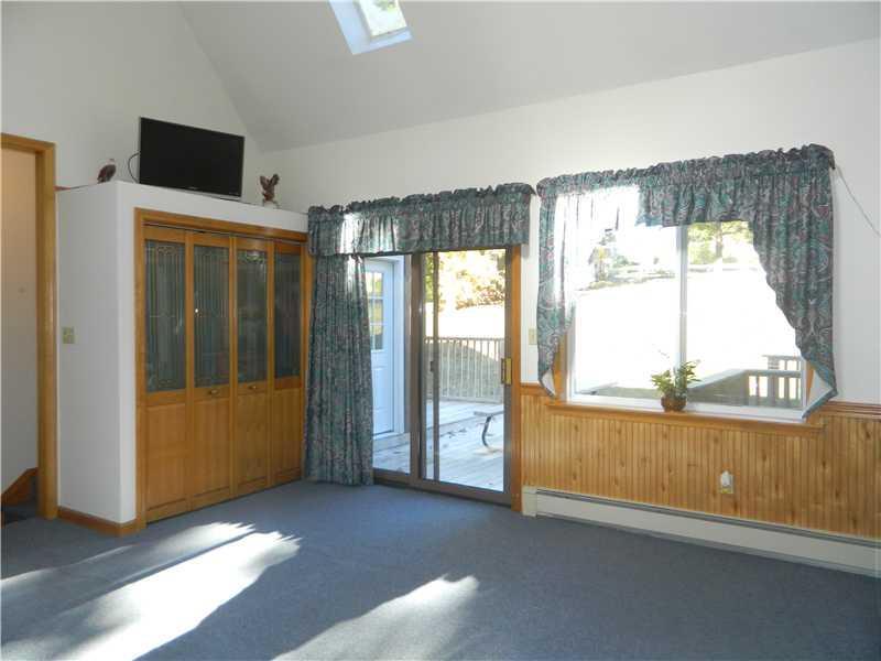 17 Berwick Road Sanford, ME 04073 - Photo 11 of 31 Den/Family/Great Room.