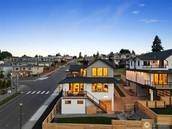 $2,089,000 | 5301 North Commercial Street, Ruston, WA 98407