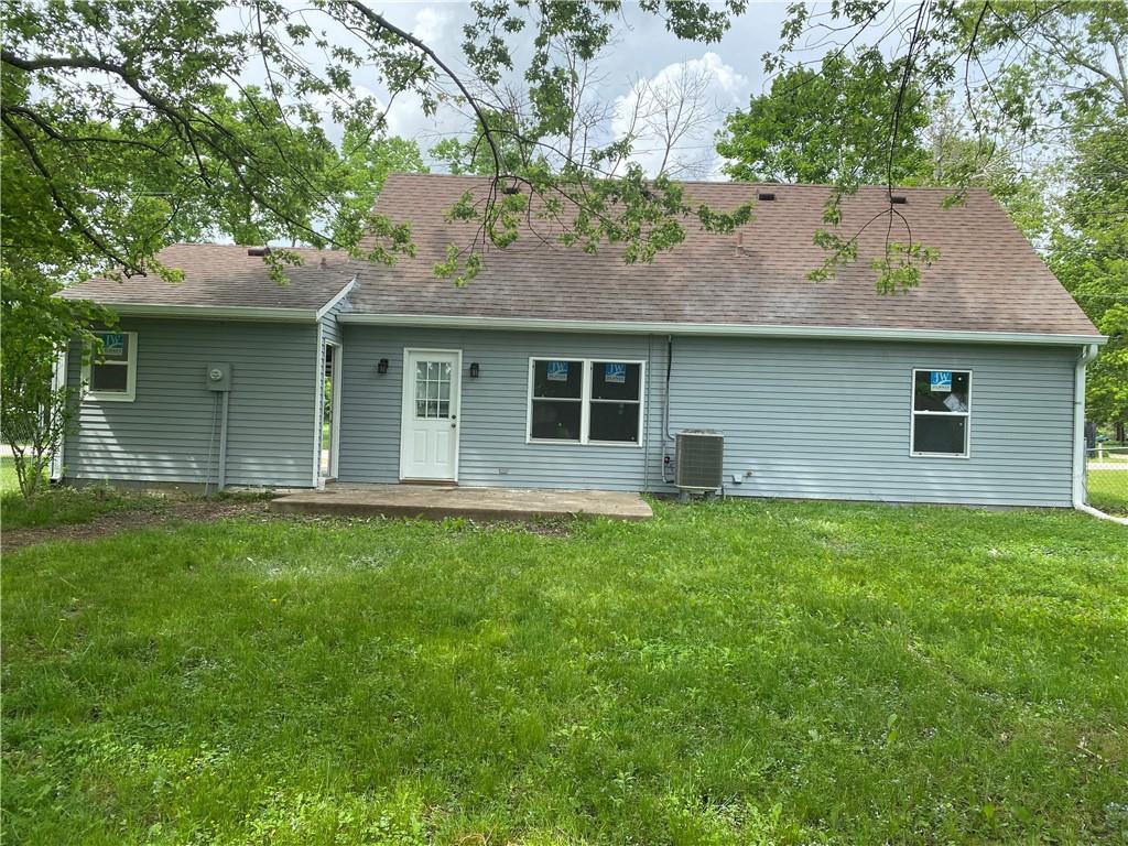 5523 West Epler Road Indianapolis, IN 46221 - Photo 2 of 49 Gallery Image 2