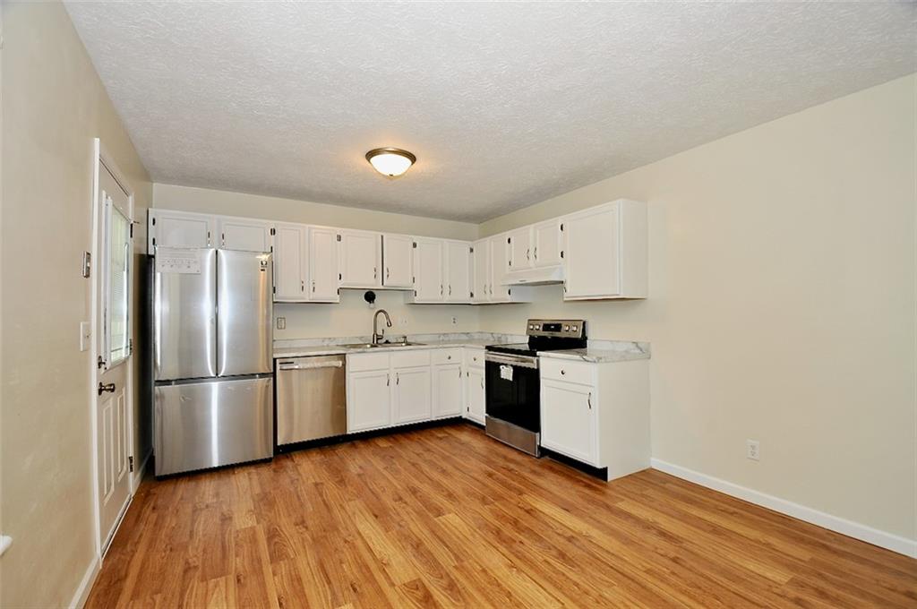 5523 West Epler Road Indianapolis, IN 46221 - Photo 11 of 49 Gallery Image 11