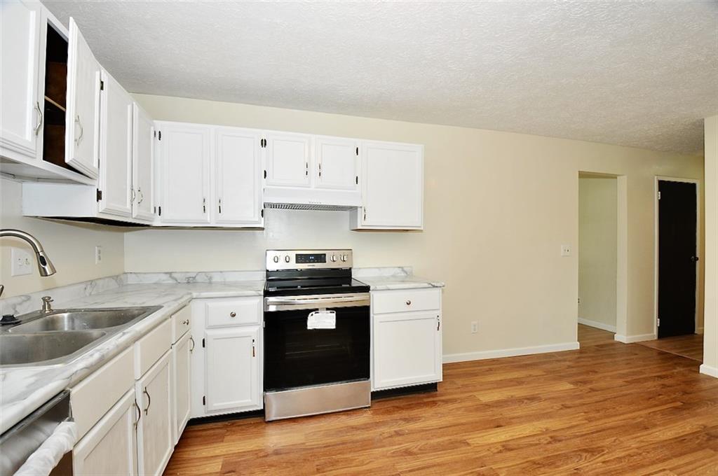 5523 West Epler Road Indianapolis, IN 46221 - Photo 15 of 49 Gallery Image 15