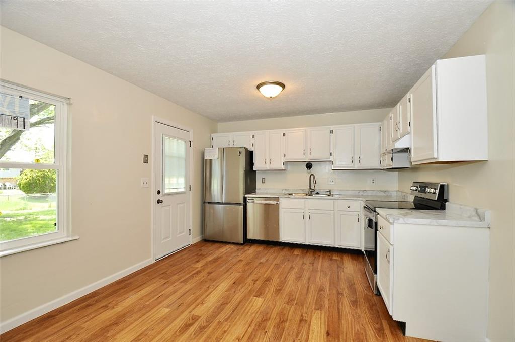 5523 West Epler Road Indianapolis, IN 46221 - Photo 10 of 49 Gallery Image 10