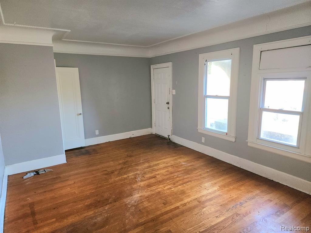 13194 Santa Rosa Drive Detroit, MI 48238 - Photo 3 of 29
